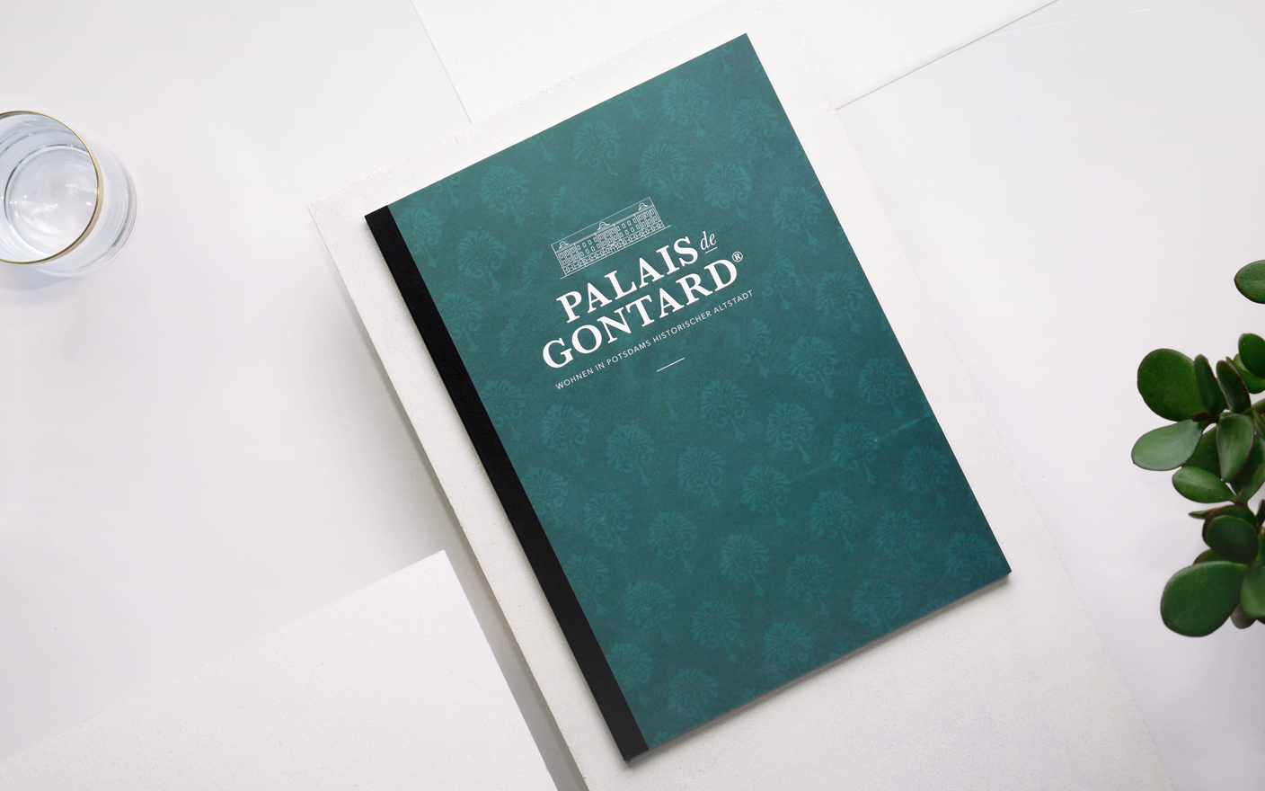 studio brunette Palais de Gontard®